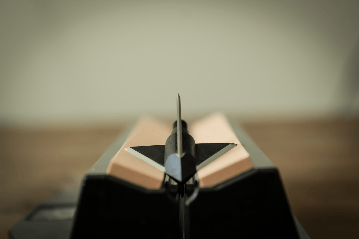 Tooth of the Arrow | Fine Grit 4-Blade Broadhead Sharpener