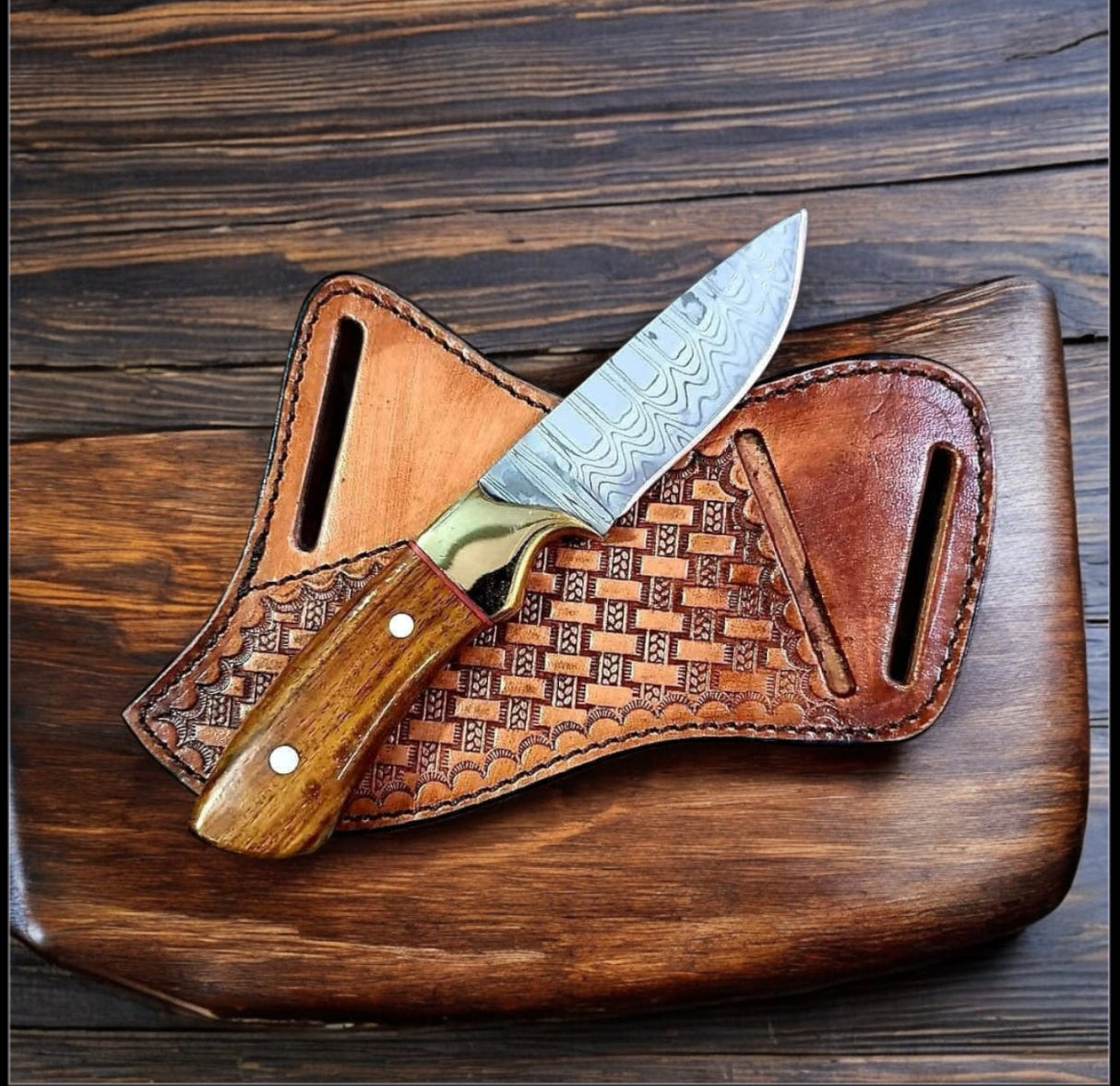 Western Fixed Blade Knife – Handmade Damascus Steel with Rosewood Handle & Leather Sheath